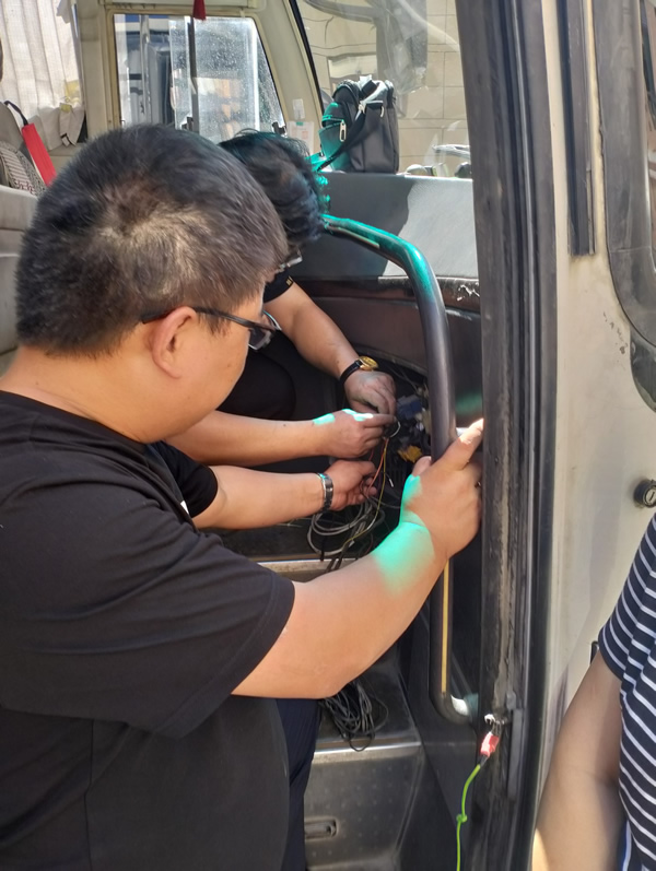 【三抓三促進(jìn)行時(shí)】隴運(yùn)集團(tuán)成縣客運(yùn)公司扎實(shí)開(kāi)展“兩客一危”車(chē)輛動(dòng)態(tài)監(jiān)控專(zhuān)項(xiàng)整治工作