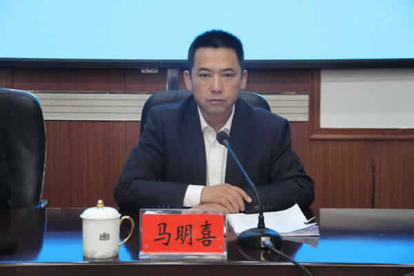 隴南市隴運集團(tuán)公司黨委召開理論學(xué)習(xí)中心組集中學(xué)習(xí)（擴(kuò)大）會議