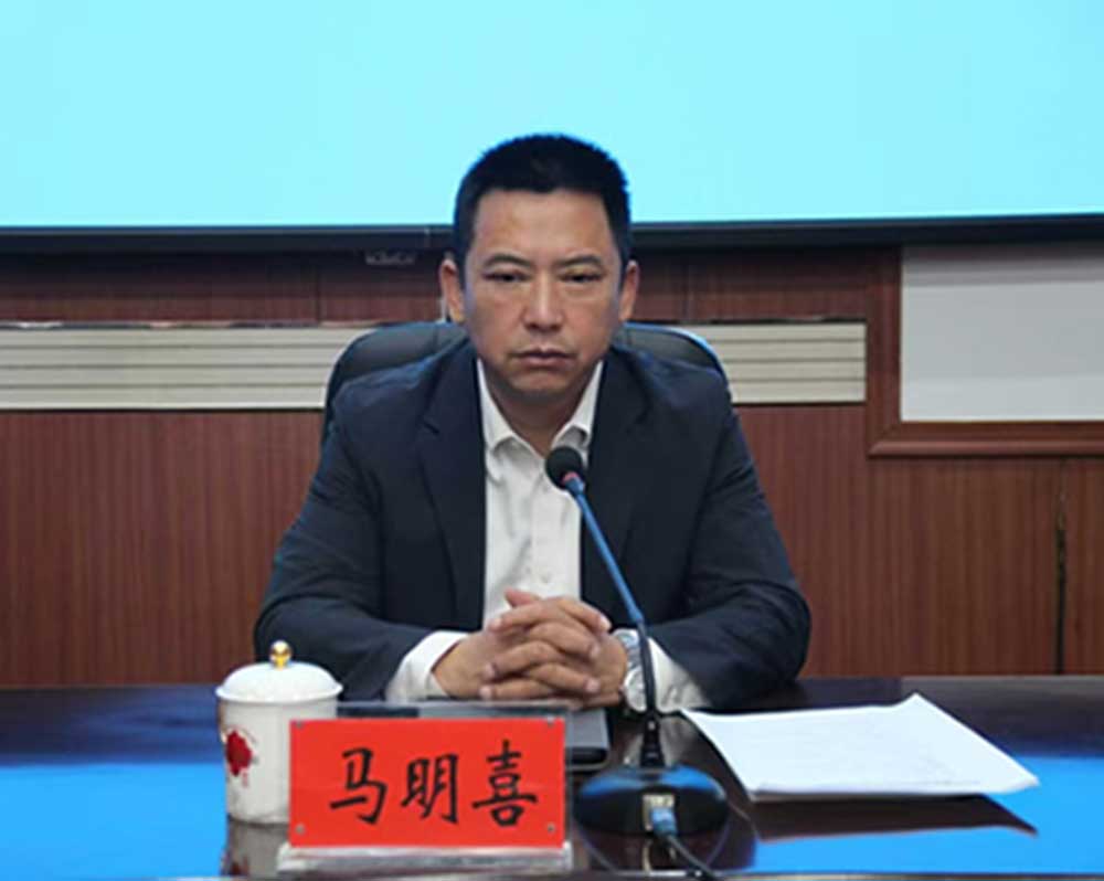 隴運集團公司黨委召開理論學(xué)習(xí)中心組集中學(xué)習(xí)會暨樹立和踐行正確政績觀學(xué)習(xí)教育第三次學(xué)習(xí)會議