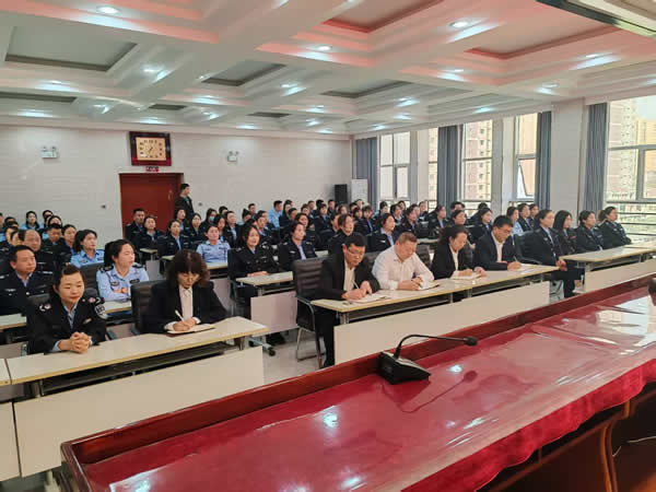 隴運集團武都公交公司舉辦駕駛員綜合能力提升培訓班開班儀式